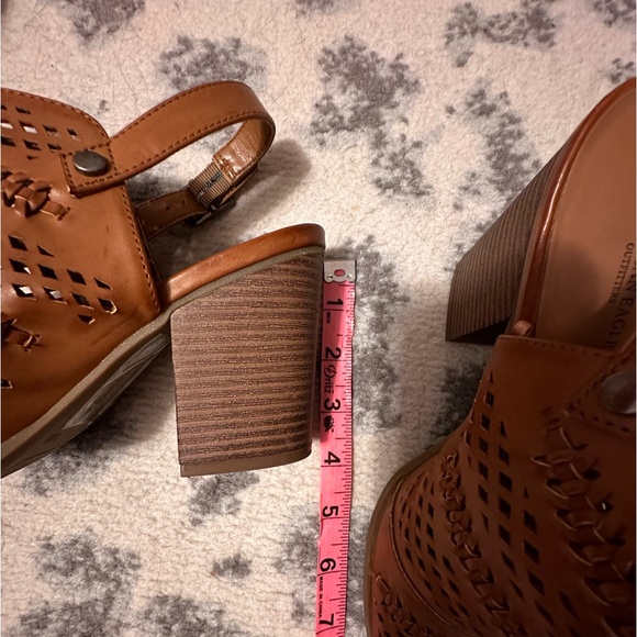 American Eagle Block Heel Sandal - Picture 7 of 7